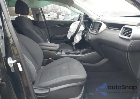 2019 Kia Sorento 2.4L L z USA, uszkodzony, nr VIN 5XYPG4A32KG563008